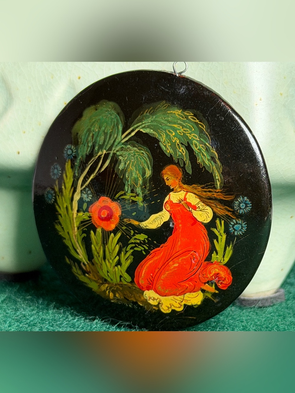 Vintage Russian Lacquer Pendant Signed Tianex 1976 Hand Painted Folk Art Round